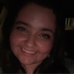 Meet your Posher, Tayler